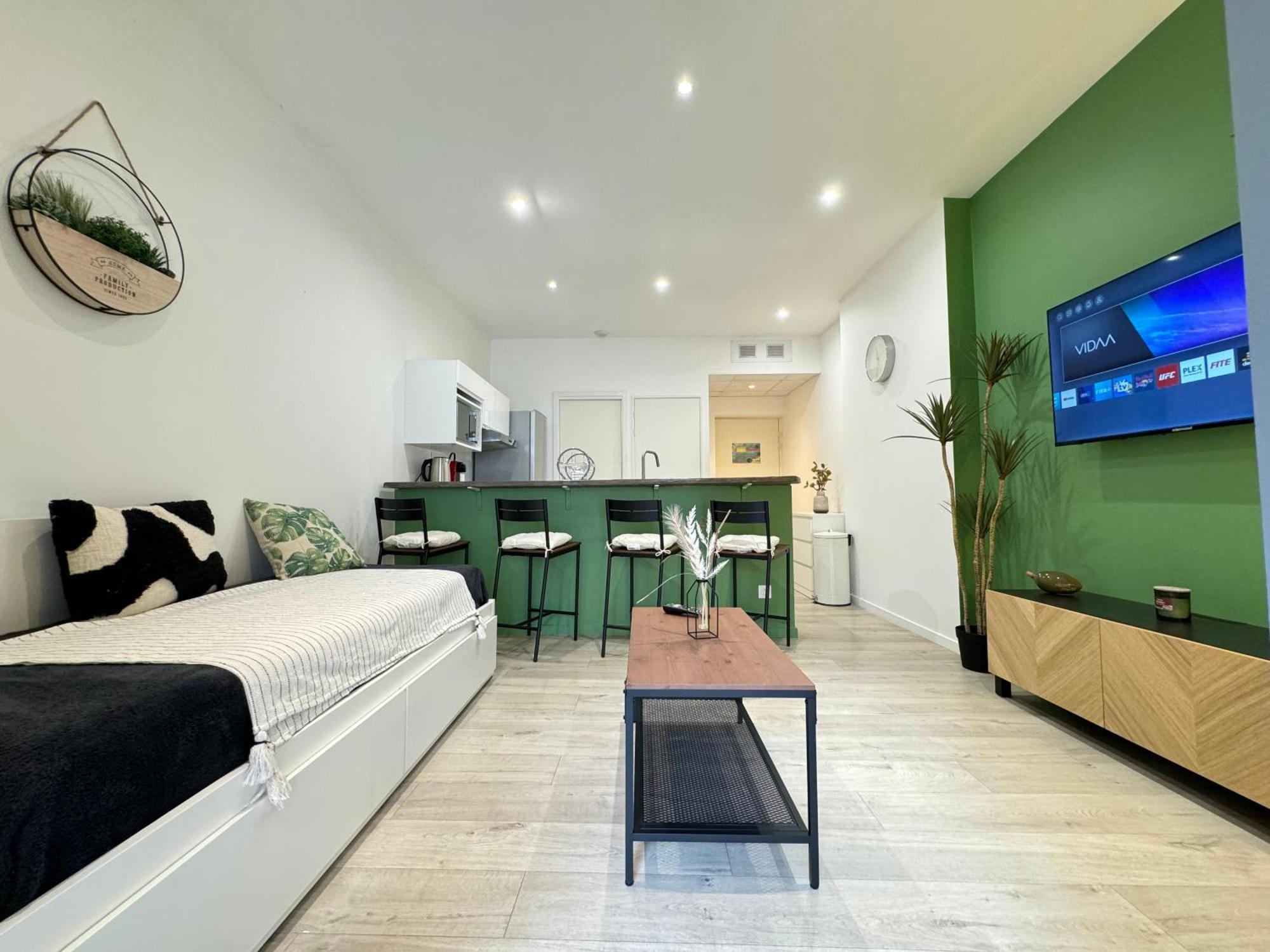Tour D'Auvergne - Appartements En Plein Centre Ville, Proche De La Cathedrale Et De La Place De Jaude Clermont-Ferrand Eksteriør billede